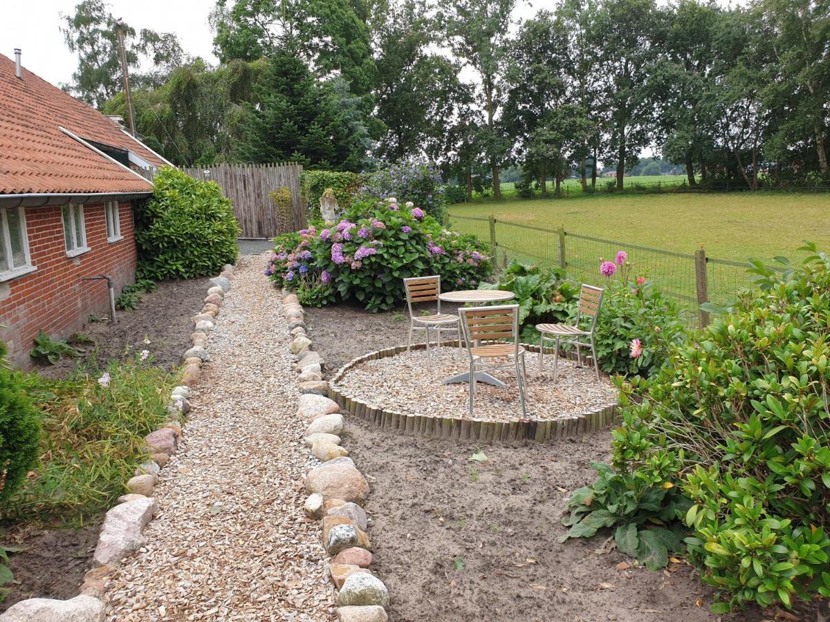 Westert Hoeve Vriescheloo Buitenkant foto